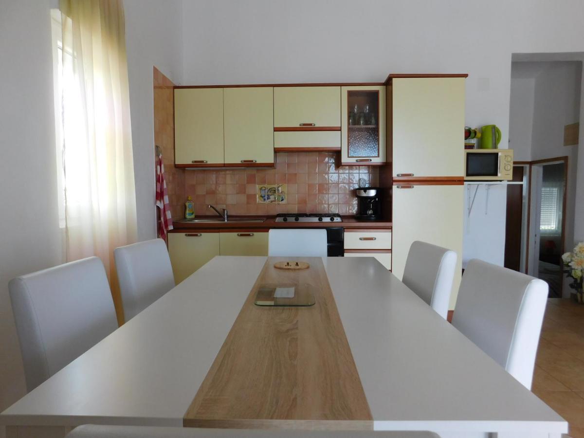 Apartmani Ruza Kosljun Ngoại thất bức ảnh