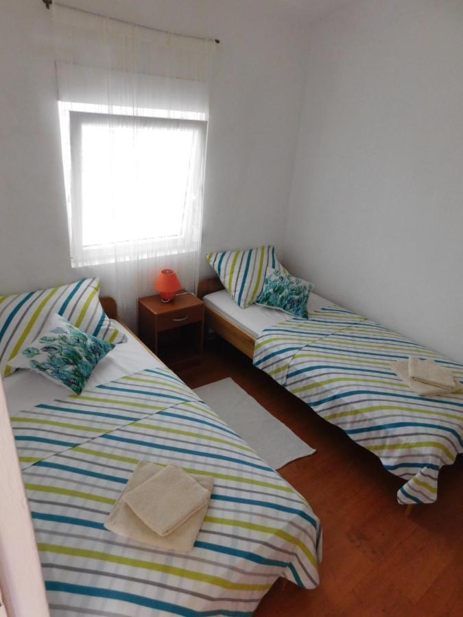 Apartmani Ruza Kosljun Ngoại thất bức ảnh
